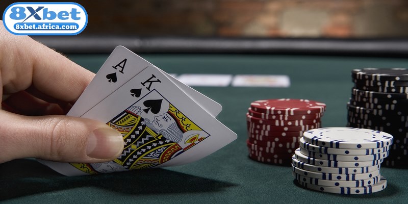 Thao tác tính điểm và đưa ra lựa chọn cược thông minh tại Blackjack 8XBET